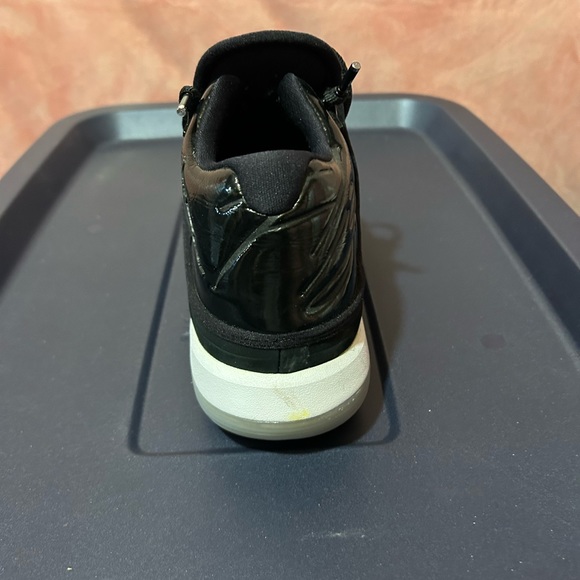 Nike authentic Michael Jordan basketball shoes - Picture 3 of 4